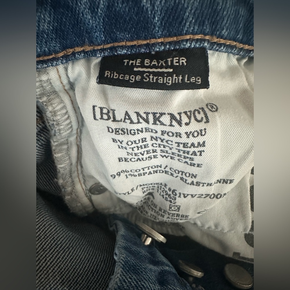 Blank NYC The Baxter Ribcage Straight Leg Jeans. Button-Fly. Size 26 - Picture 4 of 4